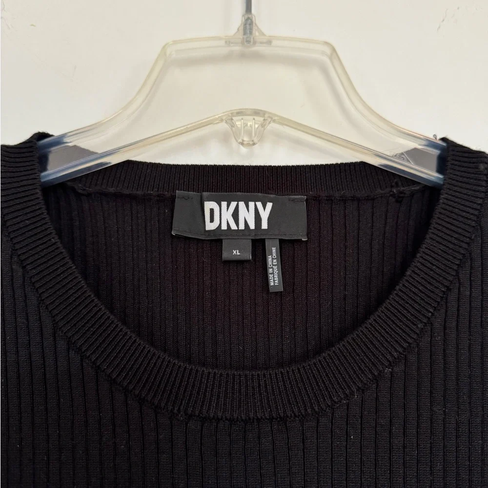 DKNY Black Ribbed Sweater with Printed Puff Sleeves Office Quiet Luxury Size XL